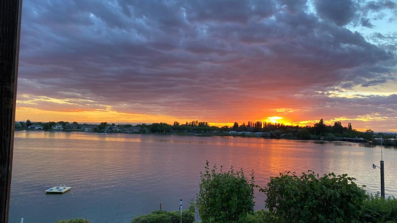 Lakeshore Inn Water Front Moses Lake Εξωτερικό φωτογραφία
