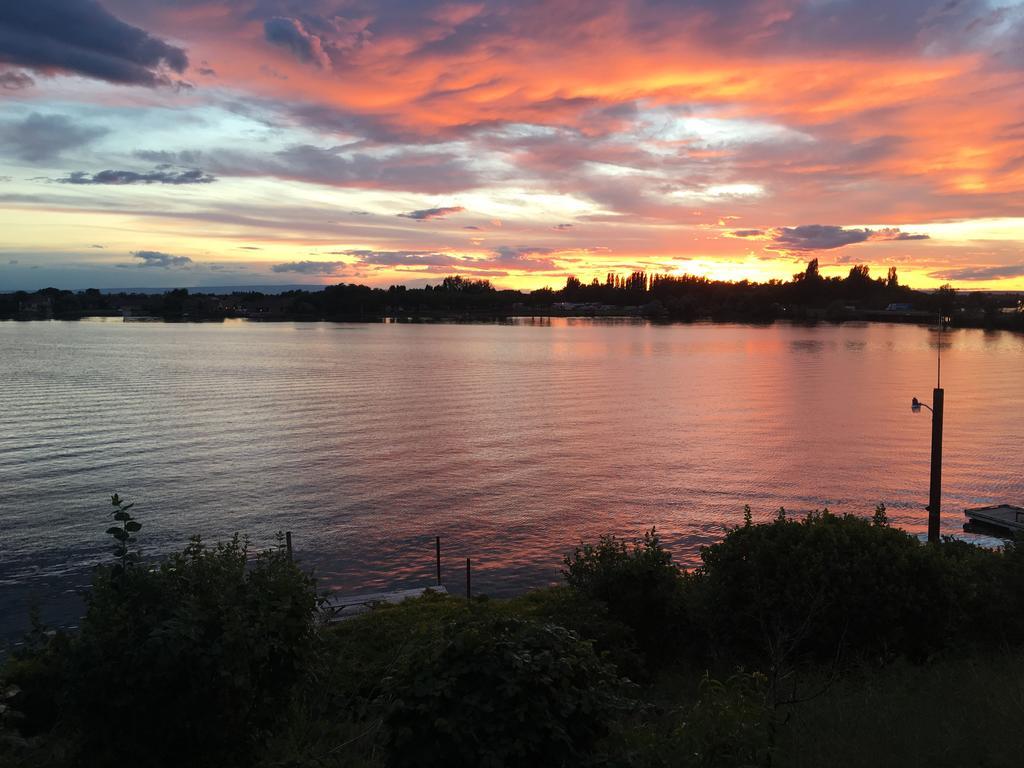 Lakeshore Inn Water Front Moses Lake Εξωτερικό φωτογραφία